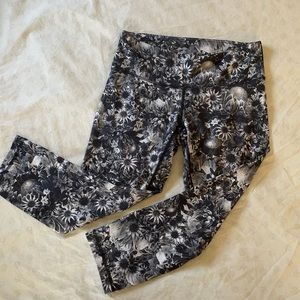 Lululemon cropped leggings
